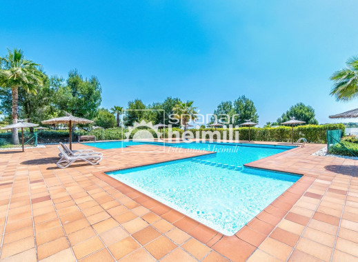 Endursala - Íbúð í fjölbýli -
Las Colinas