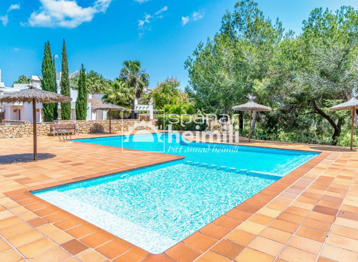 Endursala - Íbúð í fjölbýli -
Las Colinas