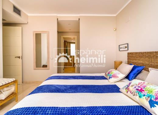 Endursala - Íbúð í fjölbýli -
Las Colinas