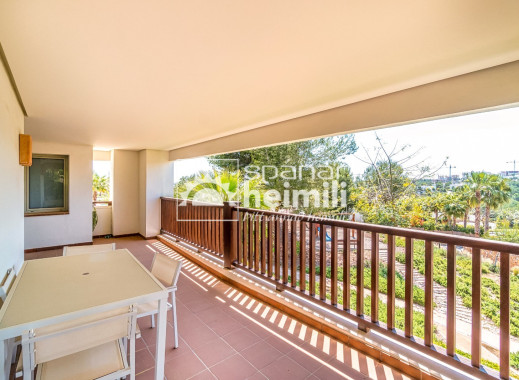 Endursala - Íbúð í fjölbýli -
Las Colinas