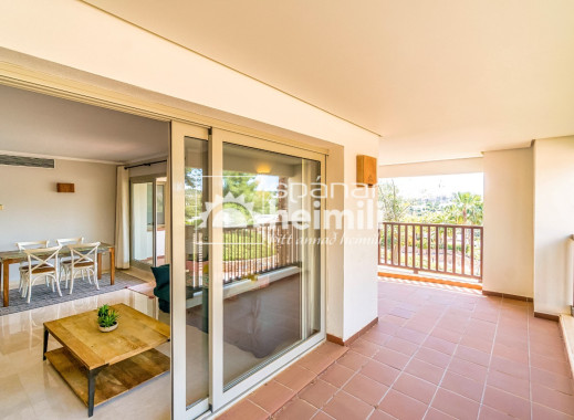 Endursala - Íbúð í fjölbýli -
Las Colinas