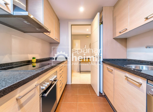 Endursala - Íbúð í fjölbýli -
Las Colinas