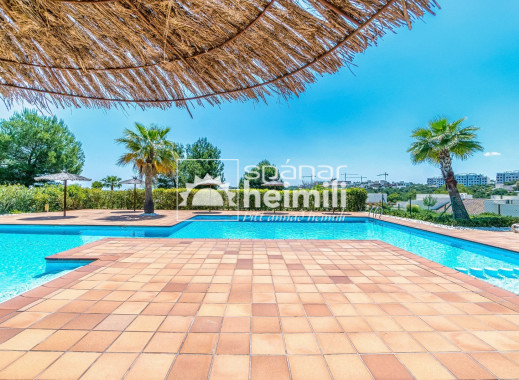 Endursala - Íbúð í fjölbýli -
Las Colinas