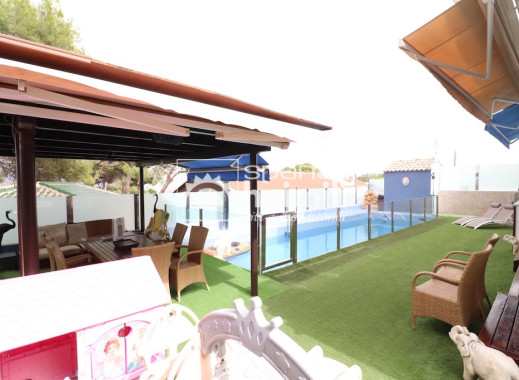 Herverkoop -  -
Villamartin