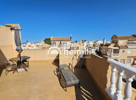 Videresalg - Halvåbent hus -
Playa flamenca