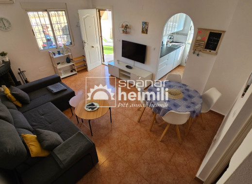 Videresalg - Halvåbent hus -
Playa flamenca