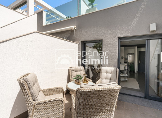 Revente - Appartement -
La Zenia