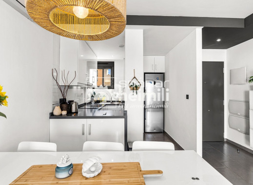 Revente - Appartement -
La Zenia