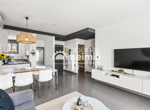 Revente - Appartement -
La Zenia