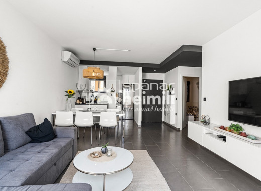 Revente - Appartement -
La Zenia