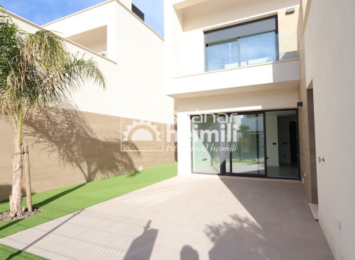 Endursala -  -
Santa Rosalia