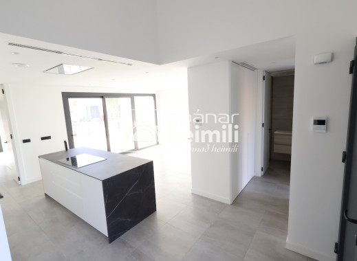 Endursala -  -
Santa Rosalia