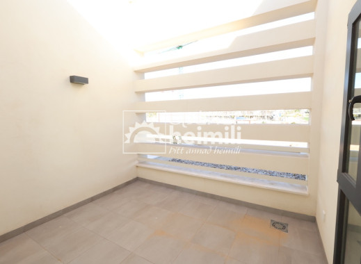 Endursala -  -
Santa Rosalia