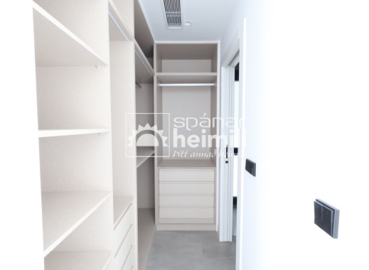 Endursala -  -
Santa Rosalia