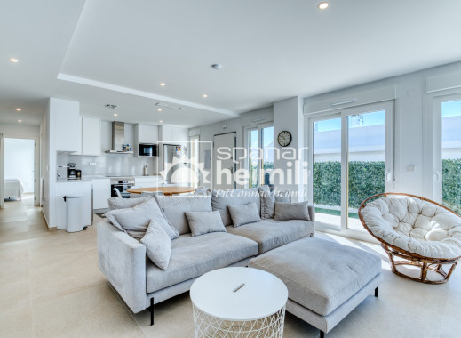 Herverkoop -  -
Vistabella