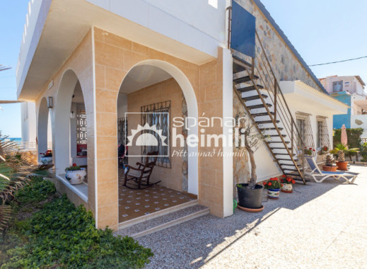 Endursala - Einbýli -
Torrevieja