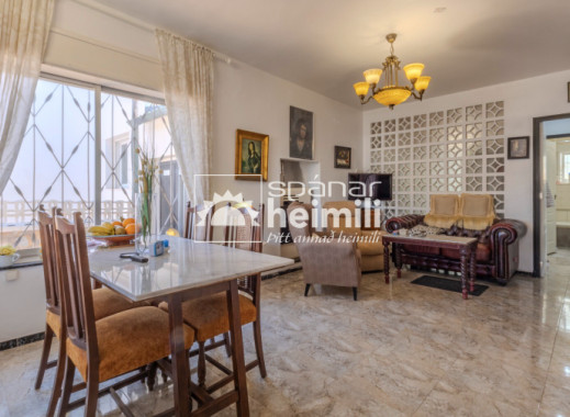 Endursala - Einbýli -
Torrevieja