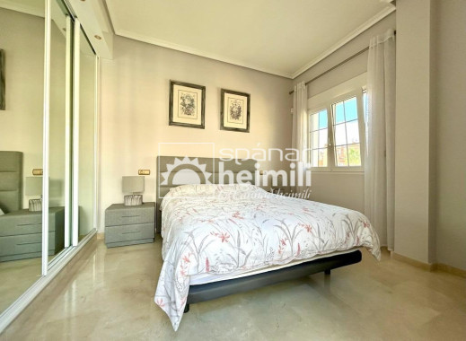 Endursala - Íbúð í fjölbýli -
Cabo Roig