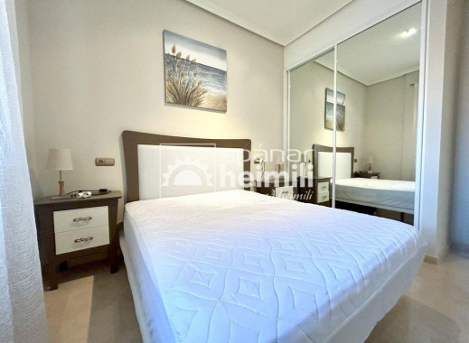 Endursala - Íbúð í fjölbýli -
Cabo Roig