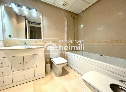 Endursala - Íbúð í fjölbýli -
Cabo Roig