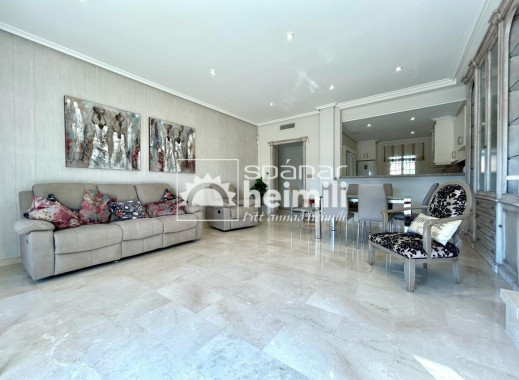 Endursala - Íbúð í fjölbýli -
Cabo Roig