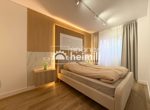 Resale - Apartment -
Punta Prima