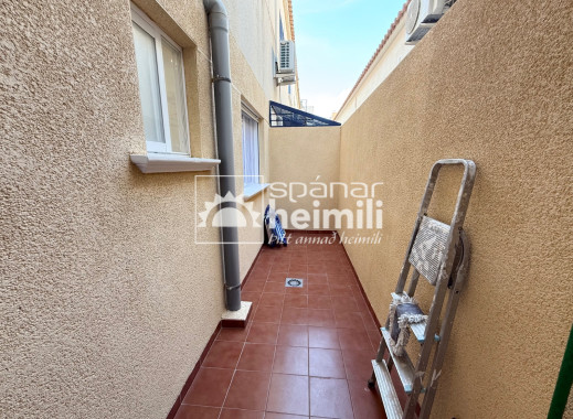 Resale - Apartment -
Punta Prima