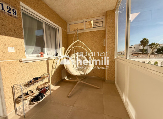 Resale - Apartment -
Punta Prima