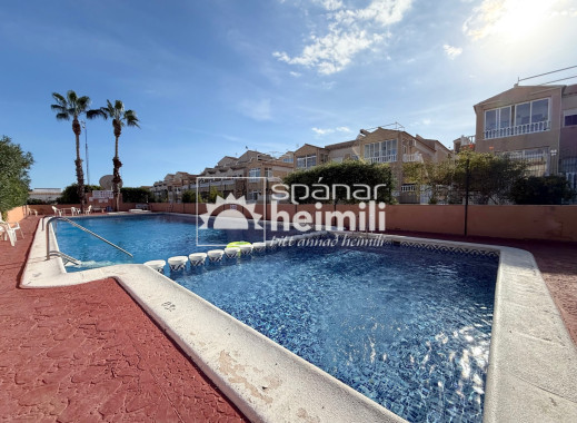 Resale - Apartment -
Punta Prima