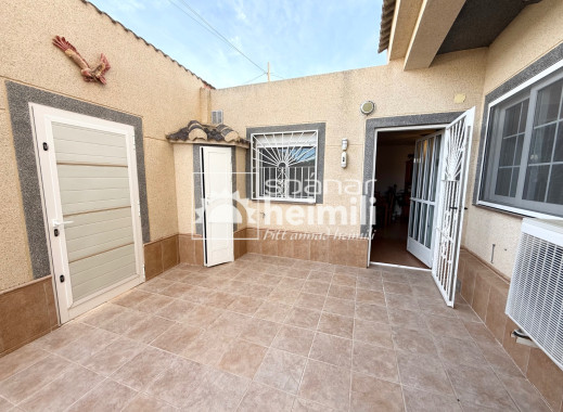 Endursala - Einbýli -
Los Alcazares