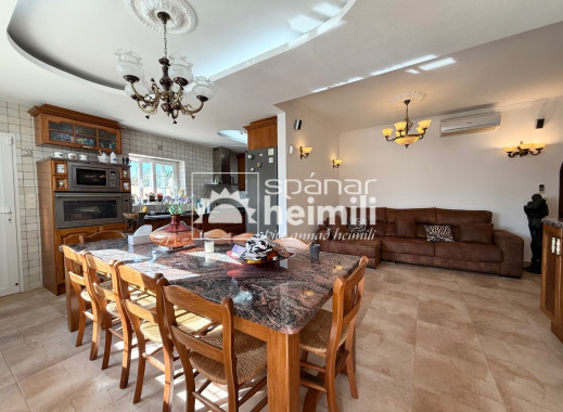 Endursala - Einbýli -
Los Alcazares