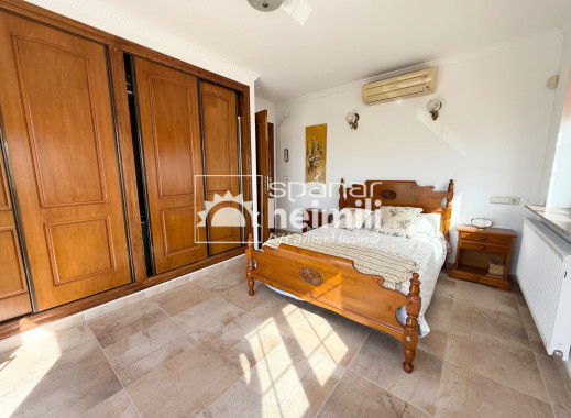 Endursala - Einbýli -
Los Alcazares