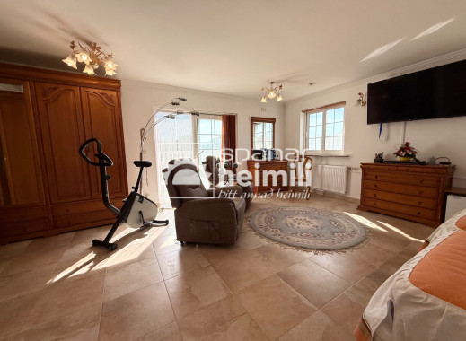 Endursala - Einbýli -
Los Alcazares