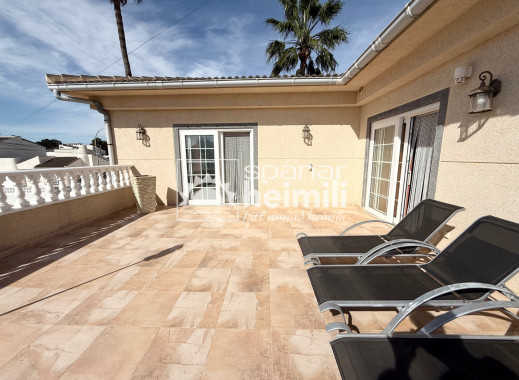 Endursala - Einbýli -
Los Alcazares