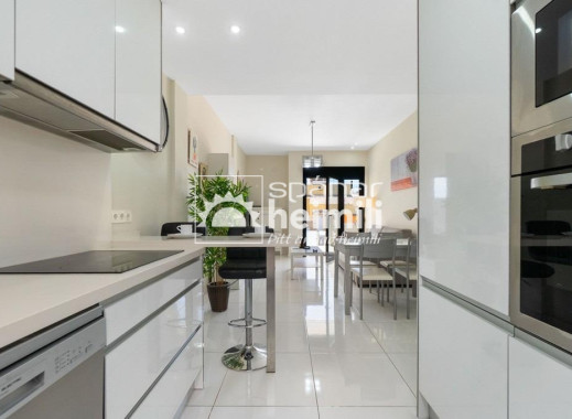 Revente - Appartement -
Los Altos/Los Balcones