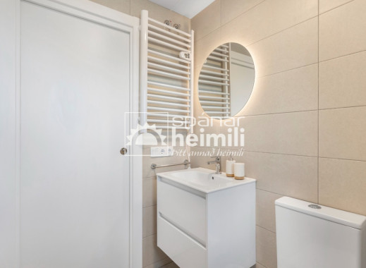 Endursala - Íbúð í fjölbýli -
Santa Rosalia