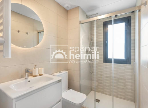 Endursala - Íbúð í fjölbýli -
Santa Rosalia