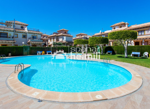 Videresalg - Bungalow -
Punta Prima