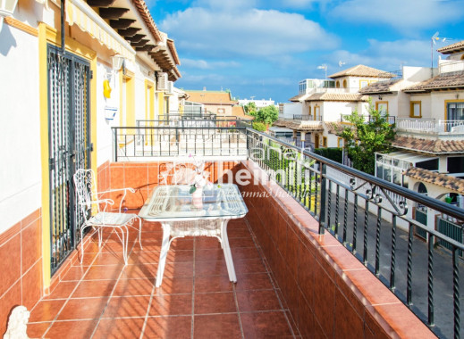 Videresalg - Bungalow -
Punta Prima