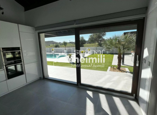 Endursala -  -
Sucina