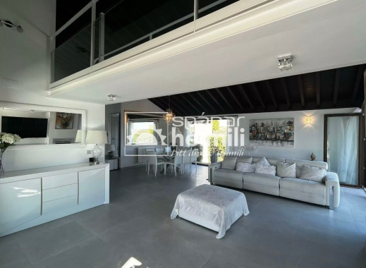 Endursala -  -
Sucina