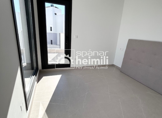 Endursala - Einbýli -
Santa Rosalia