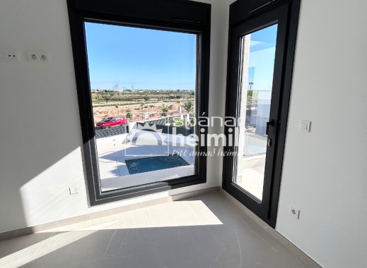 Endursala - Einbýli -
Santa Rosalia