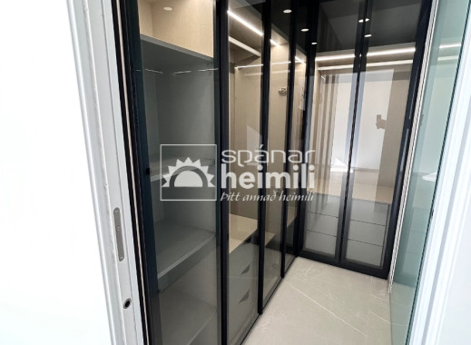 Endursala - Einbýli -
Santa Rosalia