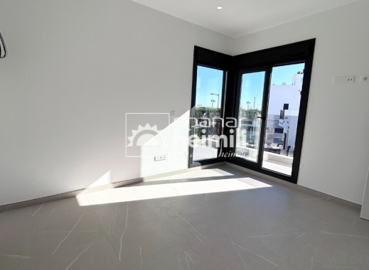 Endursala - Einbýli -
Santa Rosalia