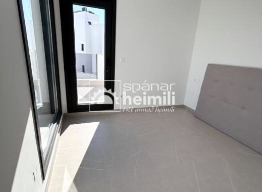 Endursala - Einbýli -
Santa Rosalia