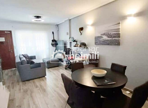 Endursala - Raðhús -
Cabo Roig