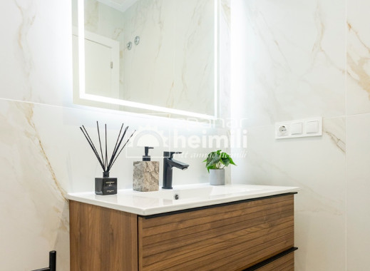 Obra nueva - Casa semi-adosada -
Vistabella