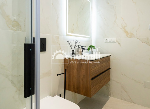 Obra nueva - Casa semi-adosada -
Vistabella