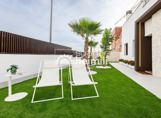 Obra nueva - Casa semi-adosada -
Vistabella